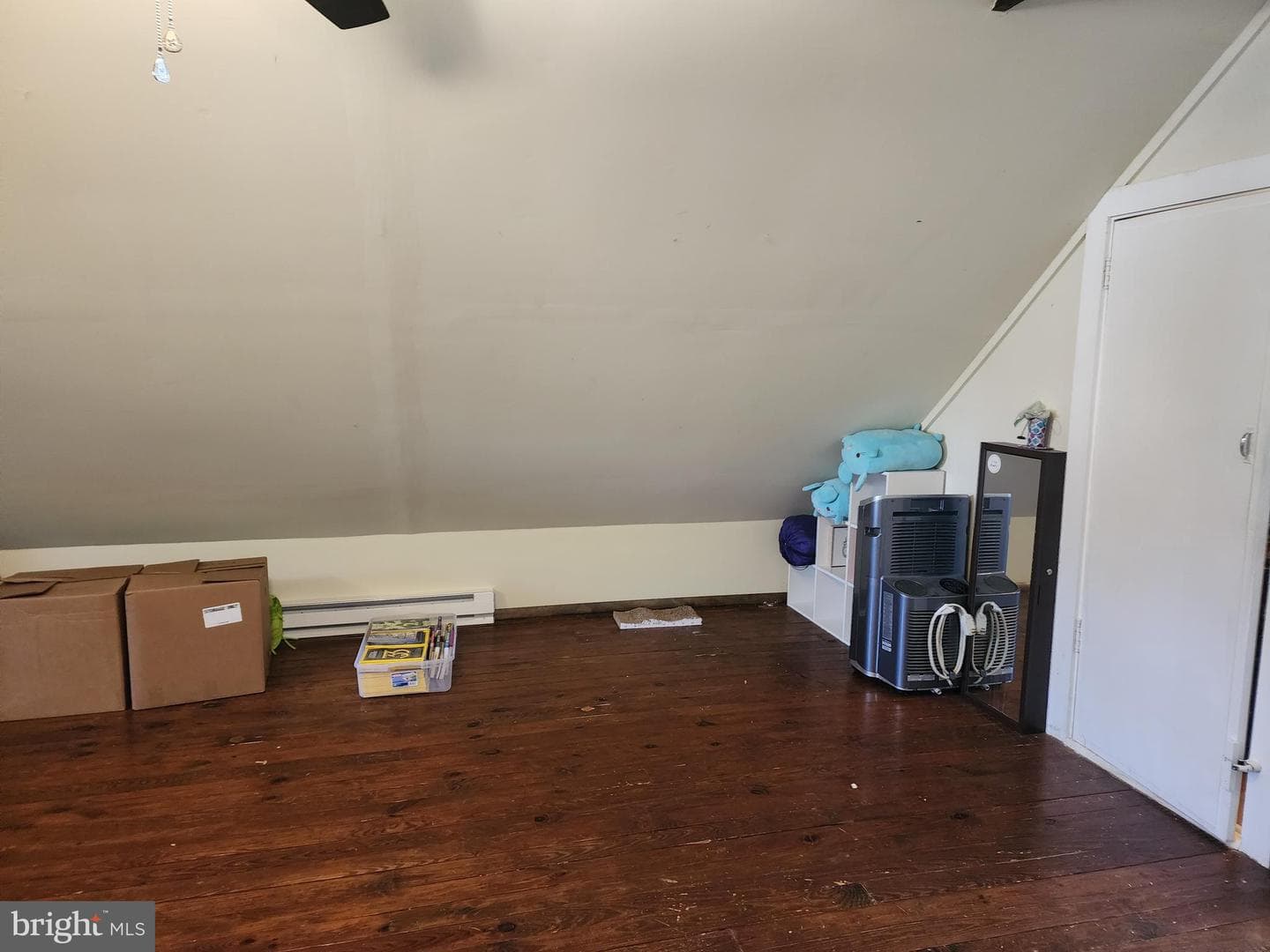 282 Davis Avenue photo 19