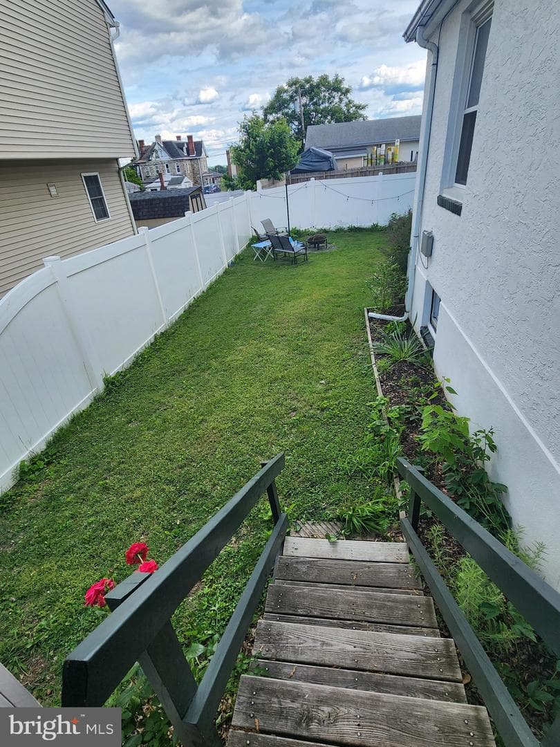 282 Davis Avenue photo 21