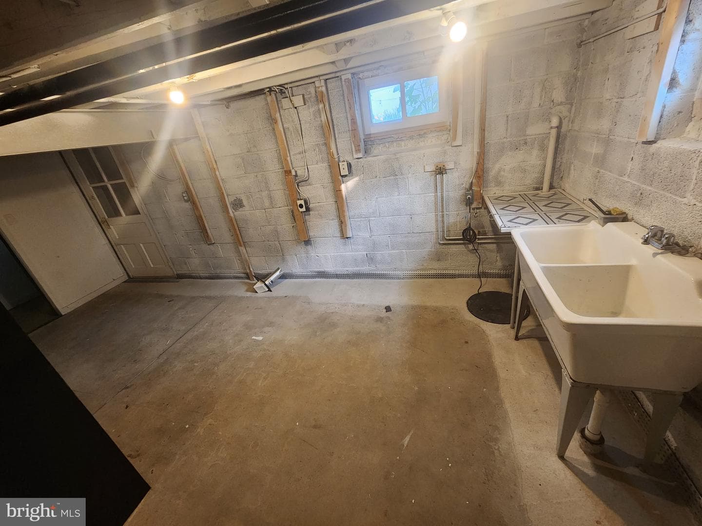 282 Davis Avenue photo 26
