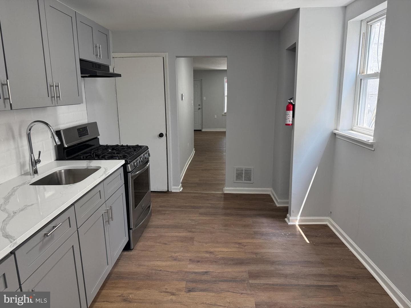 1012 Potter Street photo 9