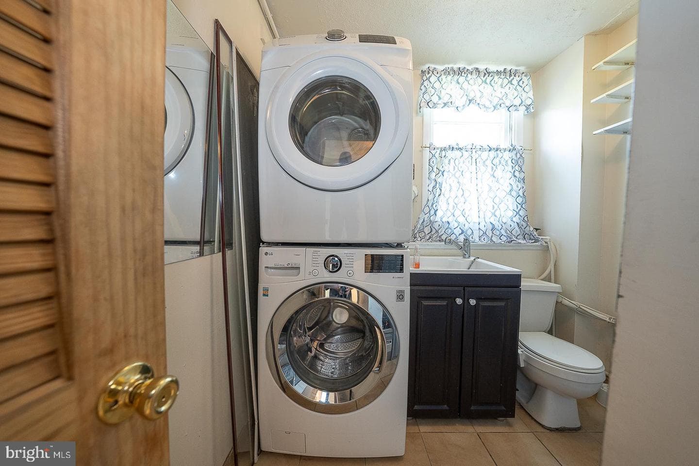 405 Garden Lane photo 15