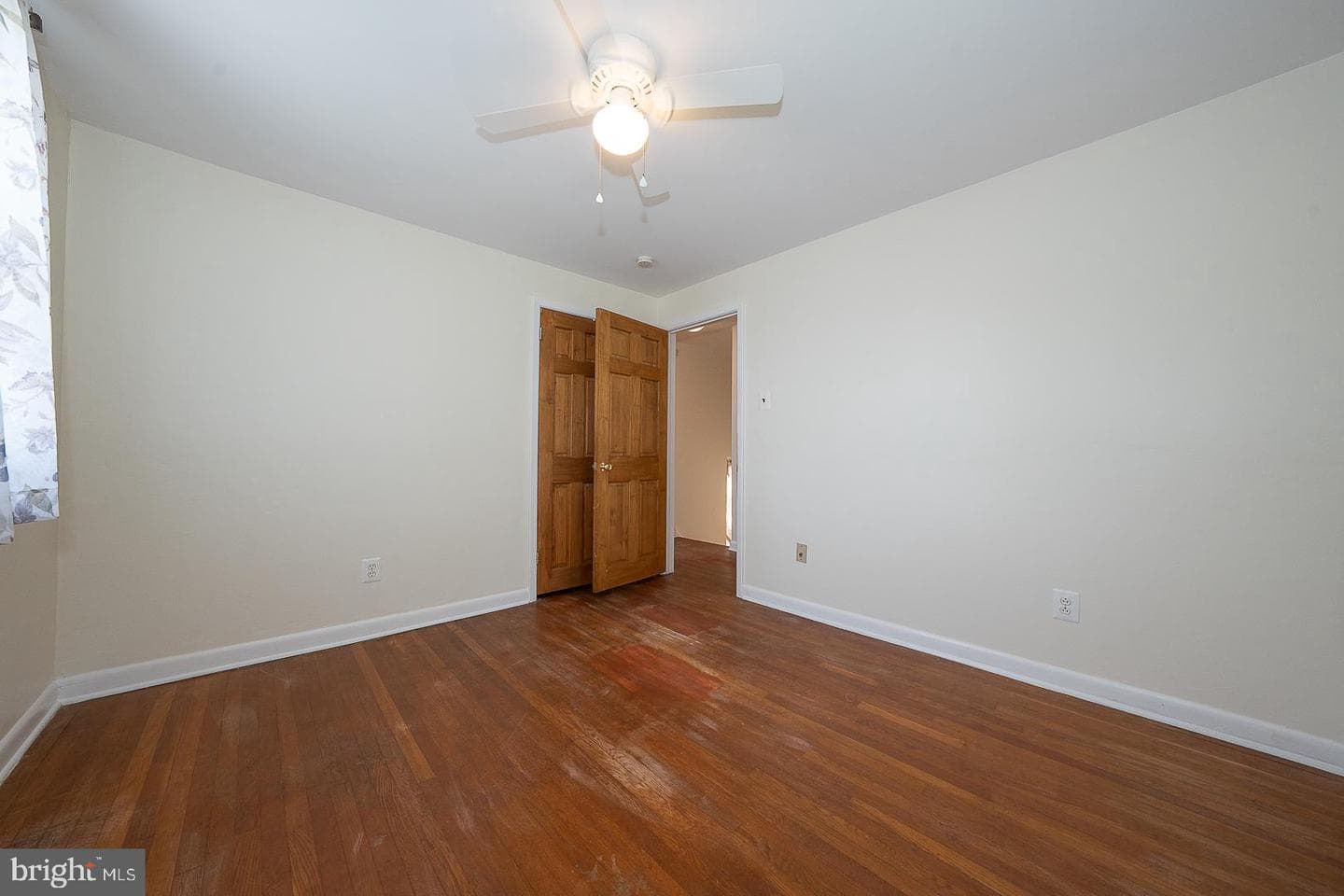 405 Garden Lane photo 22