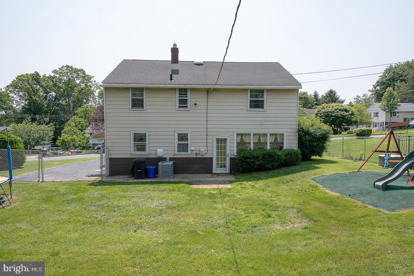 405 Garden Lane photo 33