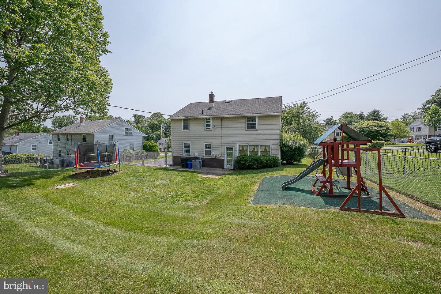 405 Garden Lane photo 35
