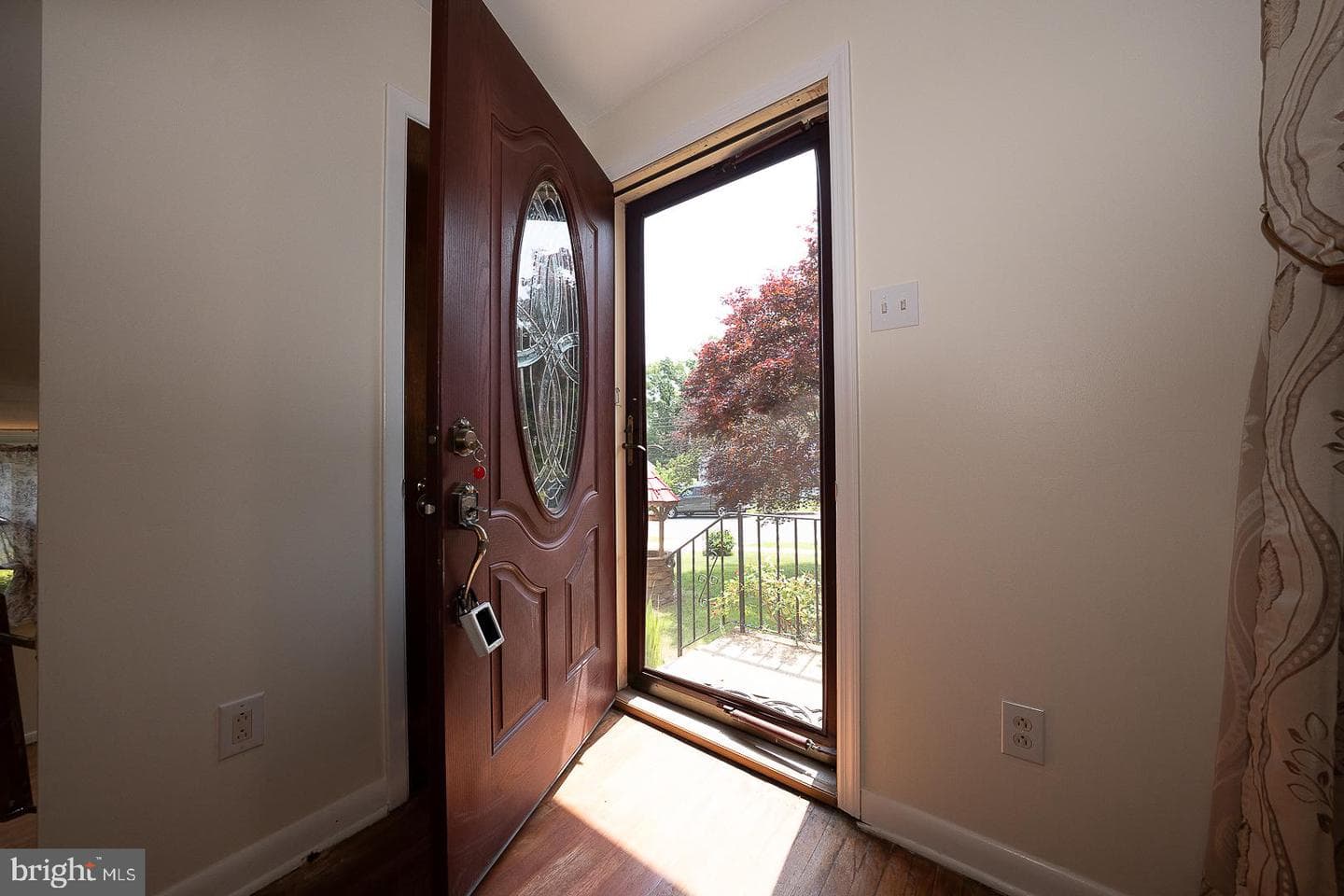405 Garden Lane photo 4