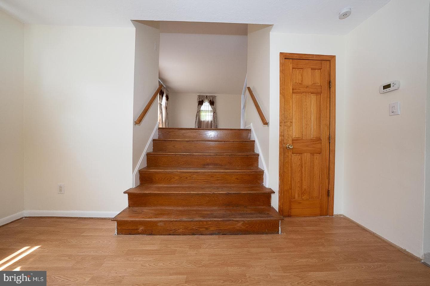 405 Garden Lane photo 8