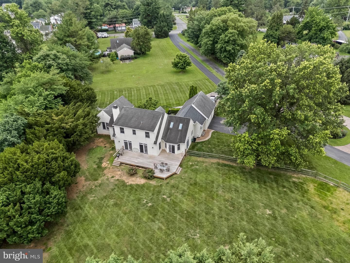 384 Lenni Road photo 14