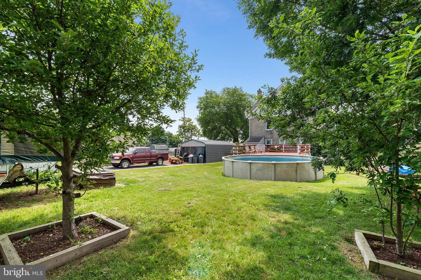 138 W Ridge photo 33