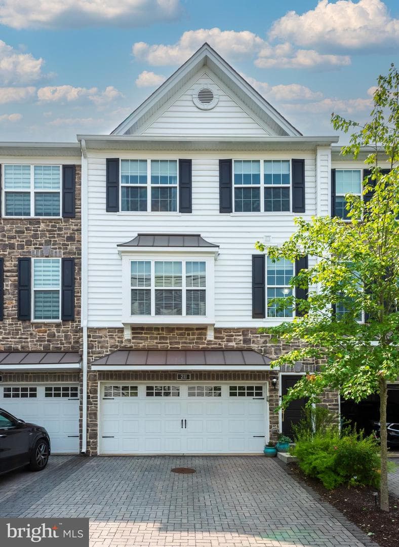 211 Corvus Circle #128 photo 3