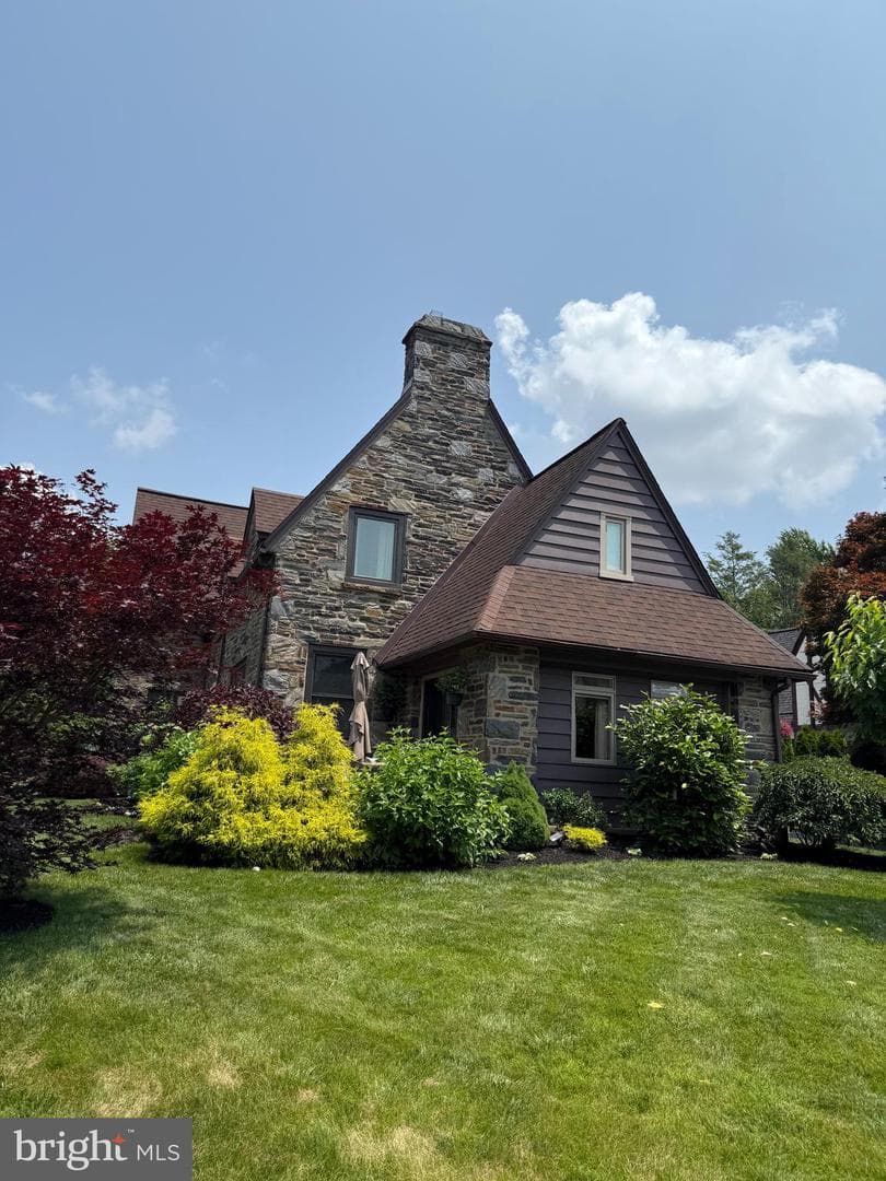 4414 Marvine photo 2