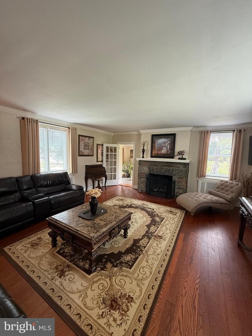 4414 Marvine photo 6