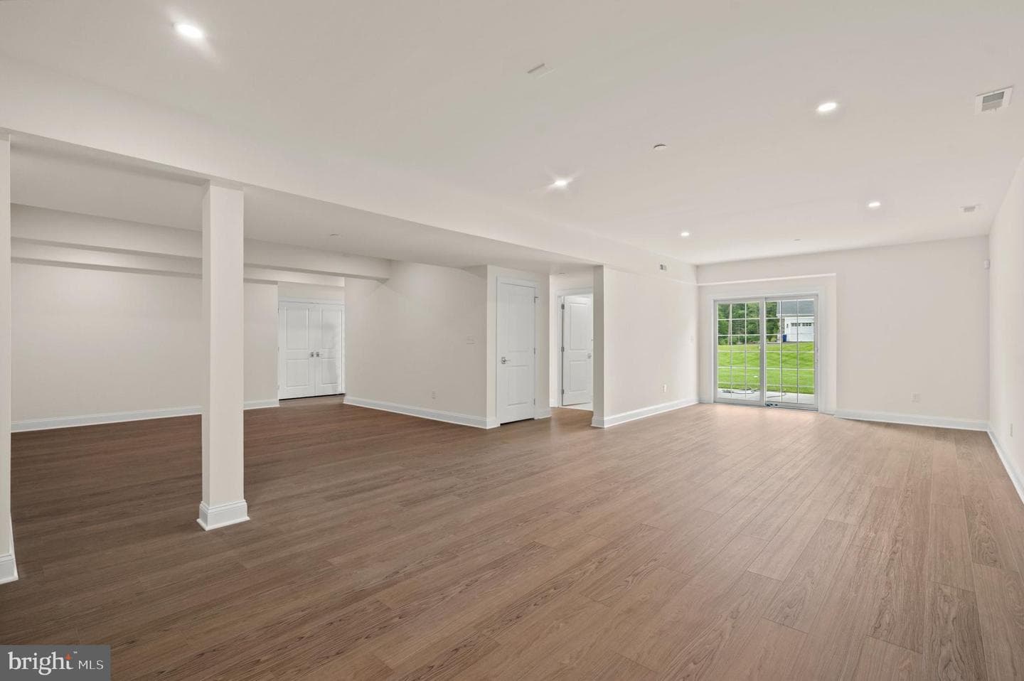 209 Bellflower Lane photo 32