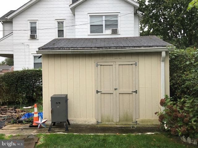 16 S Linden Avenue photo 5