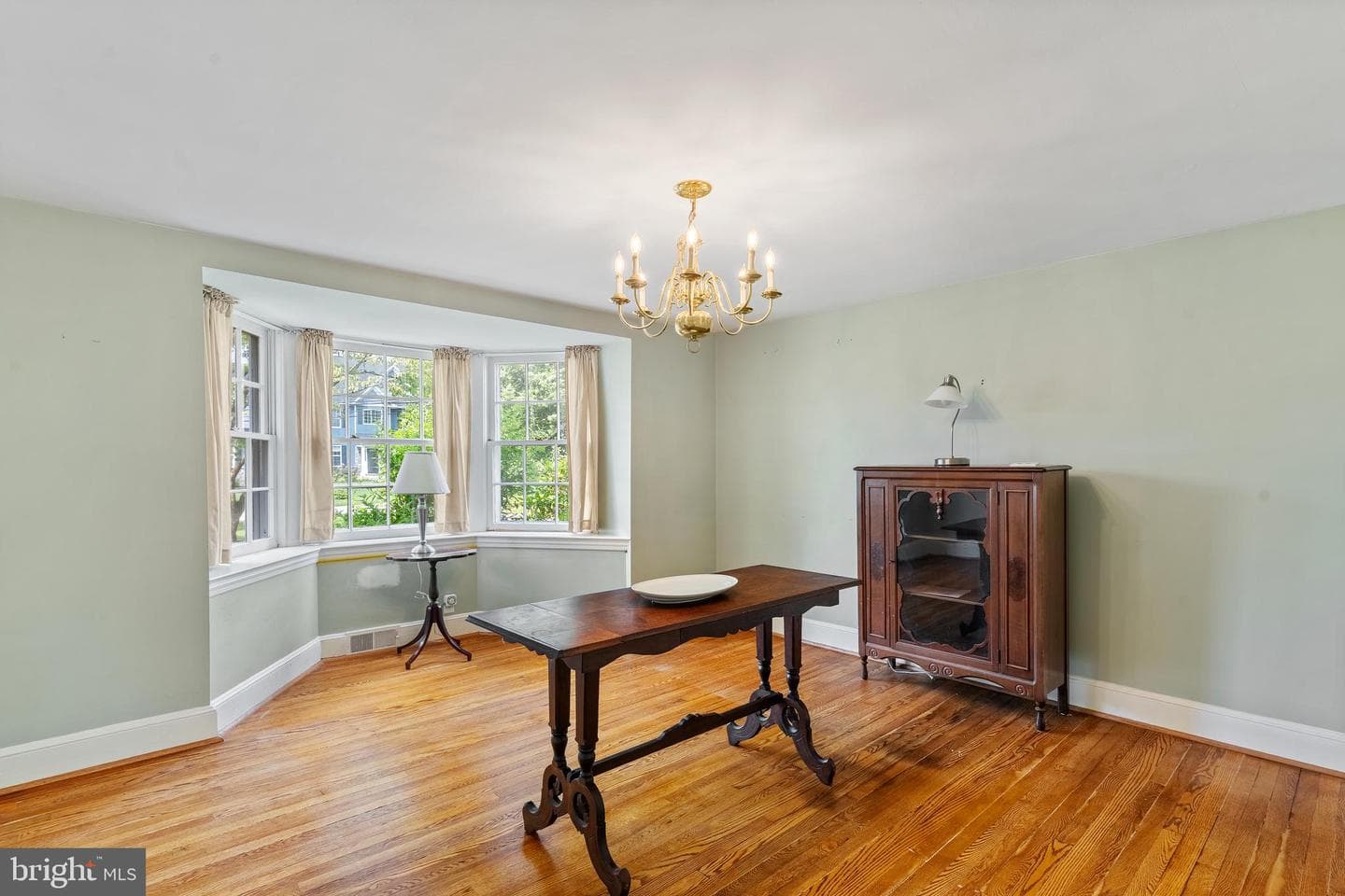 211 Mount Alverno Road photo 11