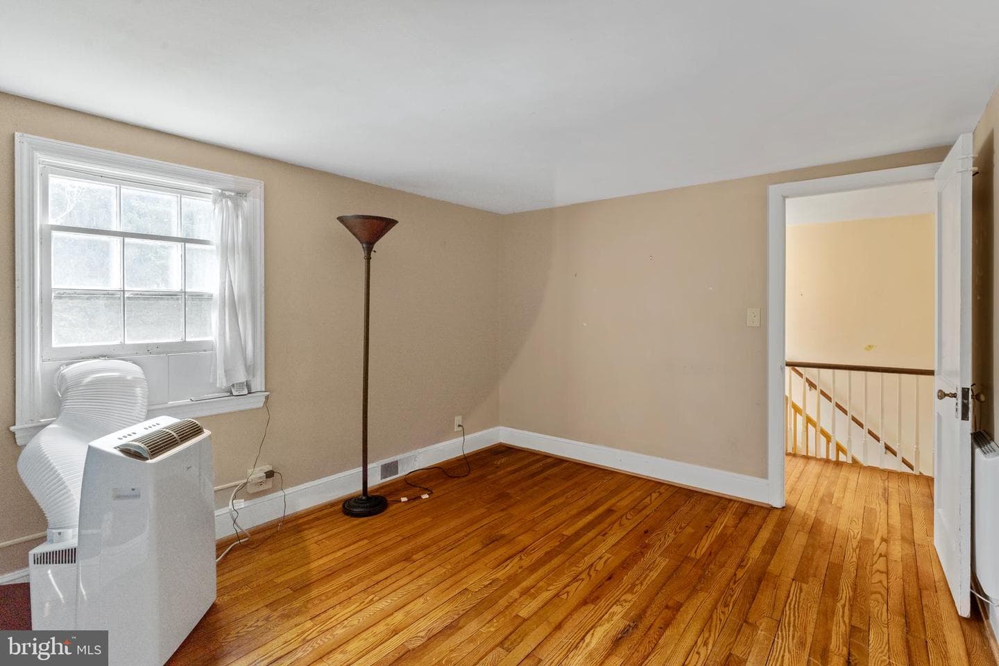 211 Mount Alverno Road photo 20