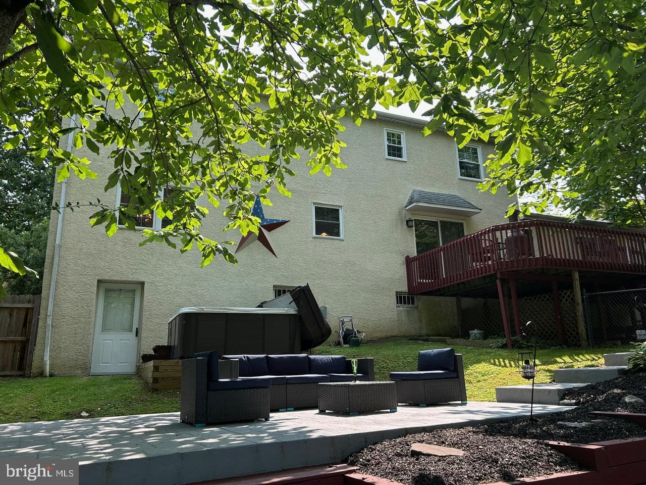 1008 Lincoln Avenue photo 3