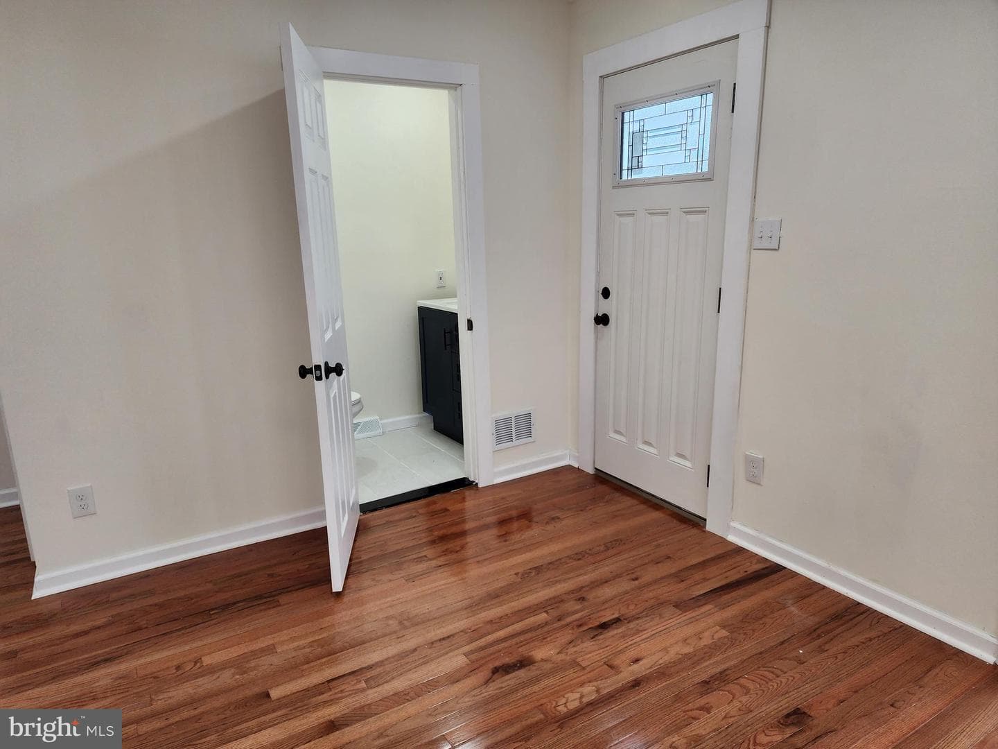 118 Rhodes Avenue #80 photo 13