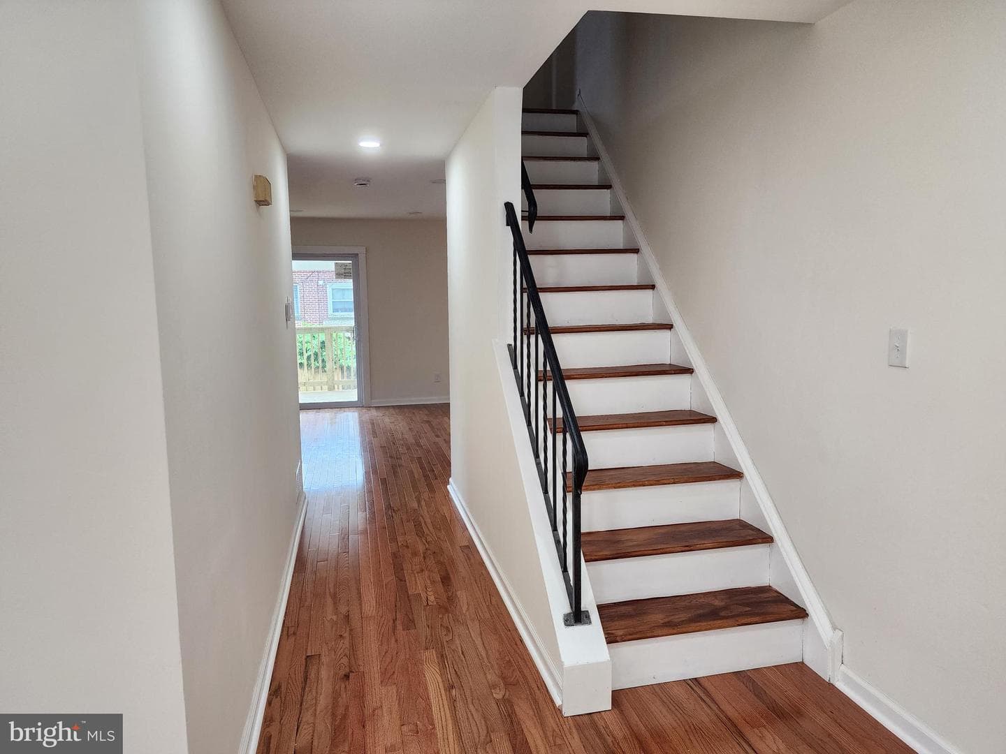 118 Rhodes Avenue #80 photo 20