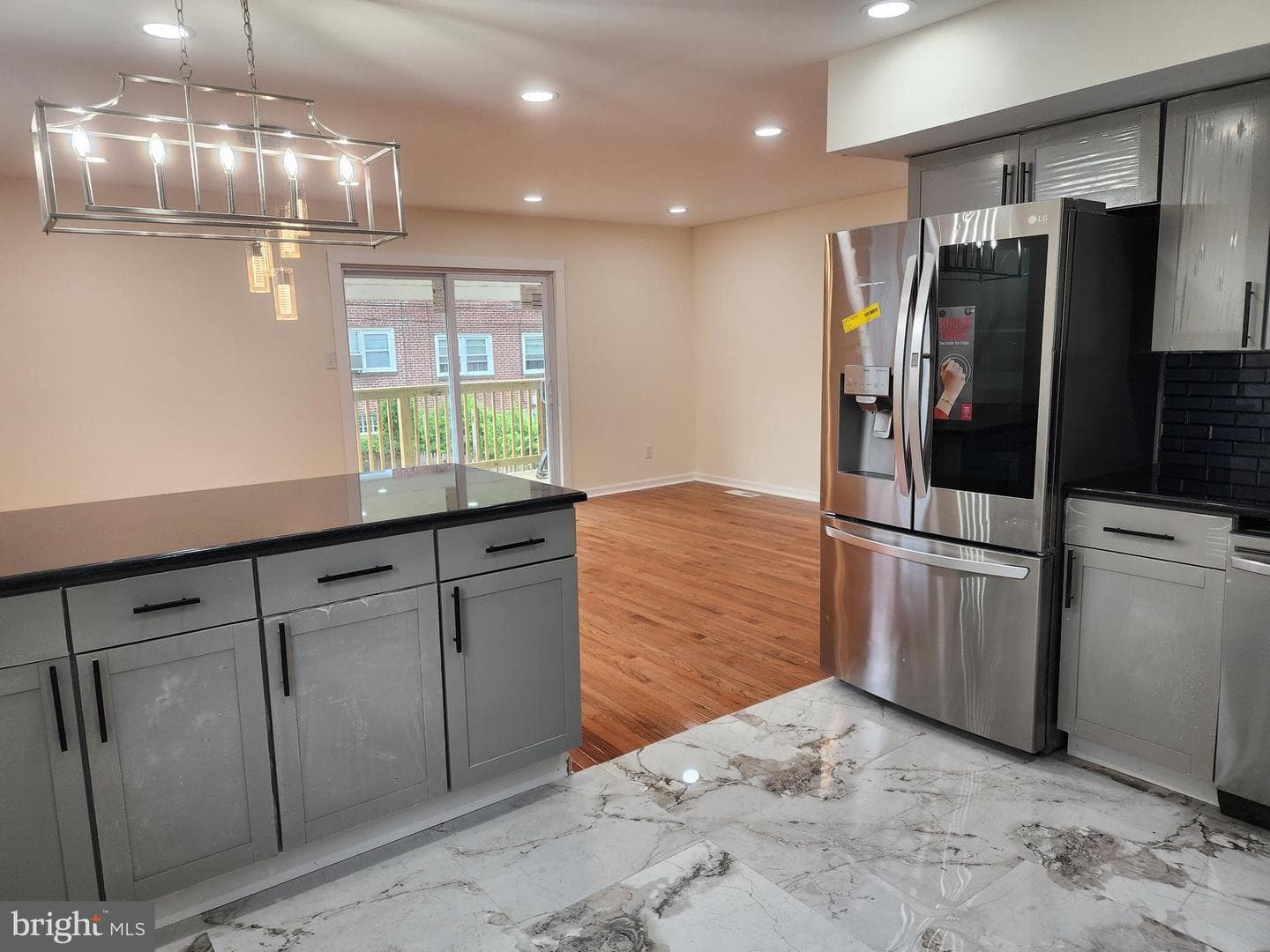 118 Rhodes Avenue #80 photo 27