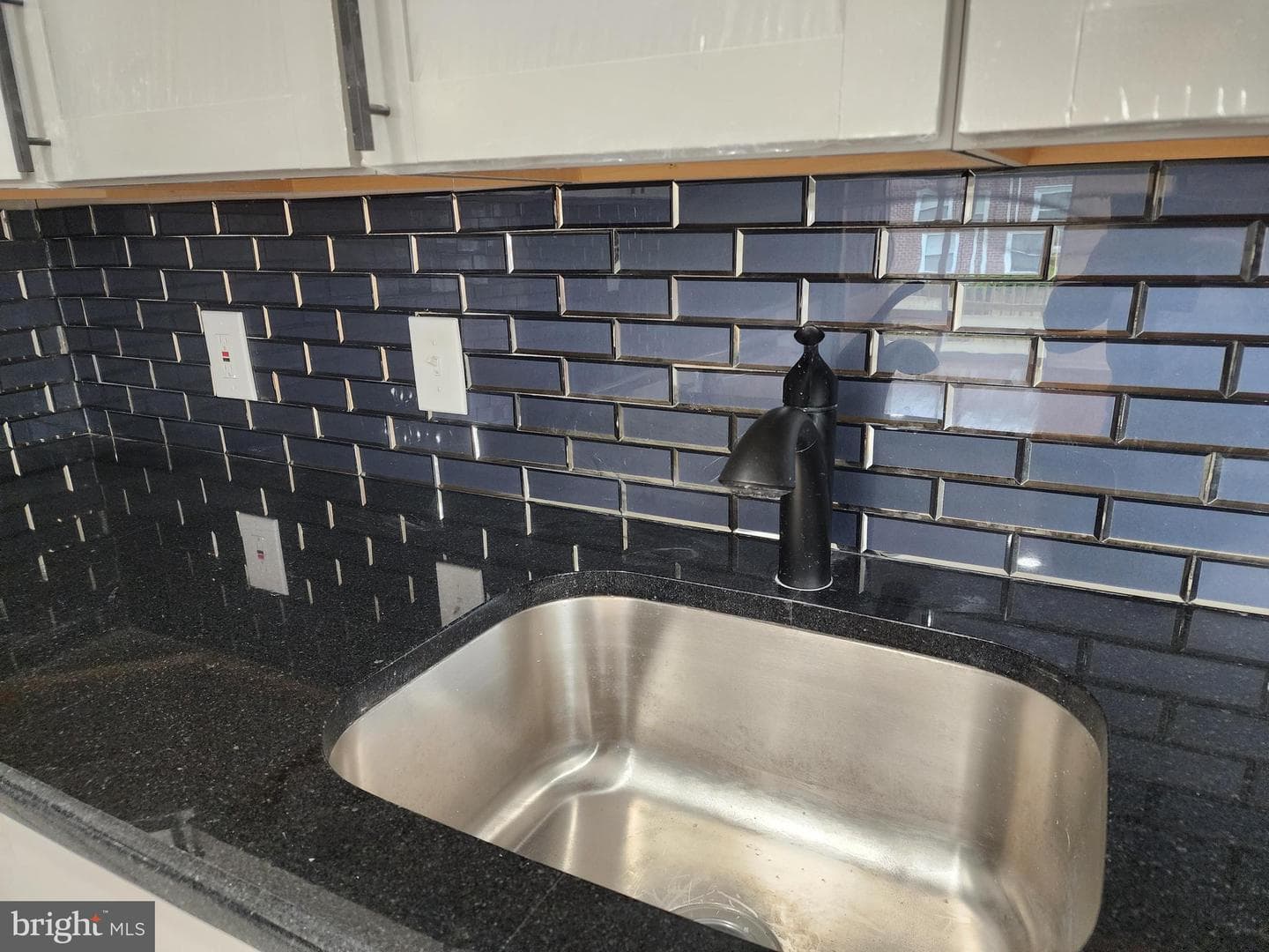 118 Rhodes Avenue #80 photo 29