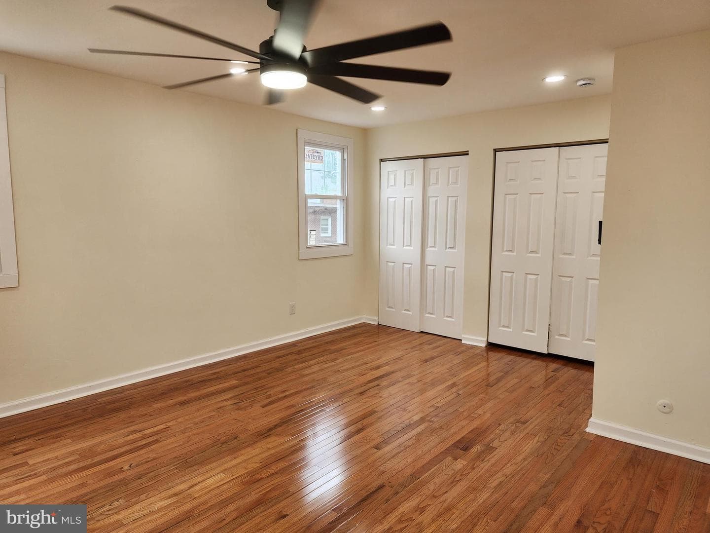 118 Rhodes Avenue #80 photo 31