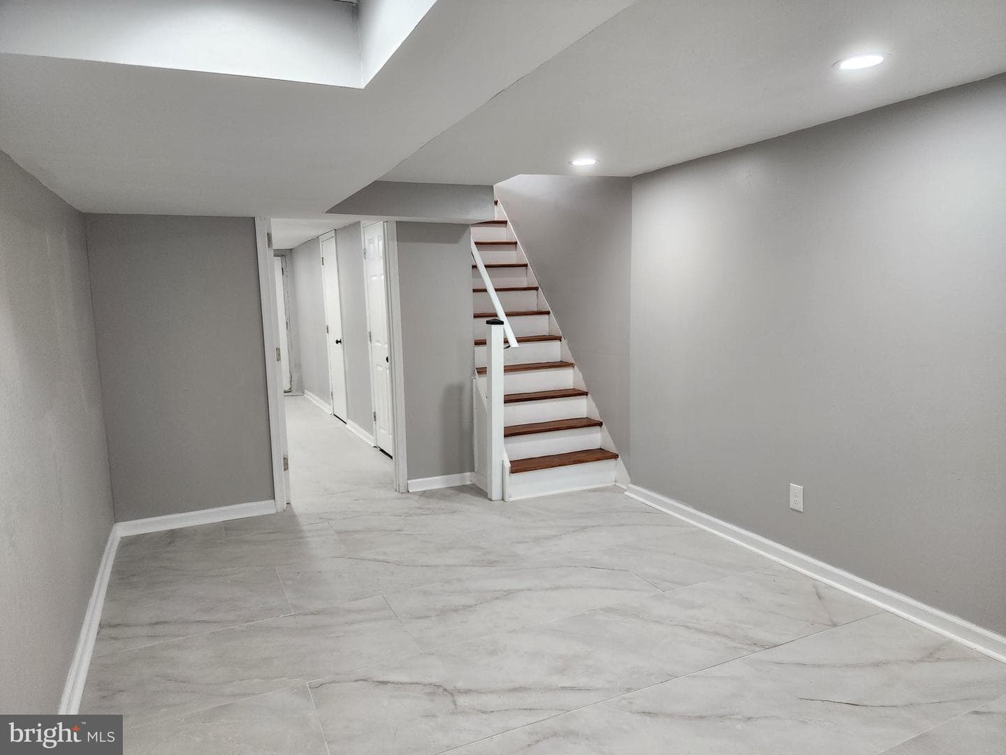 118 Rhodes Avenue #80 photo 49