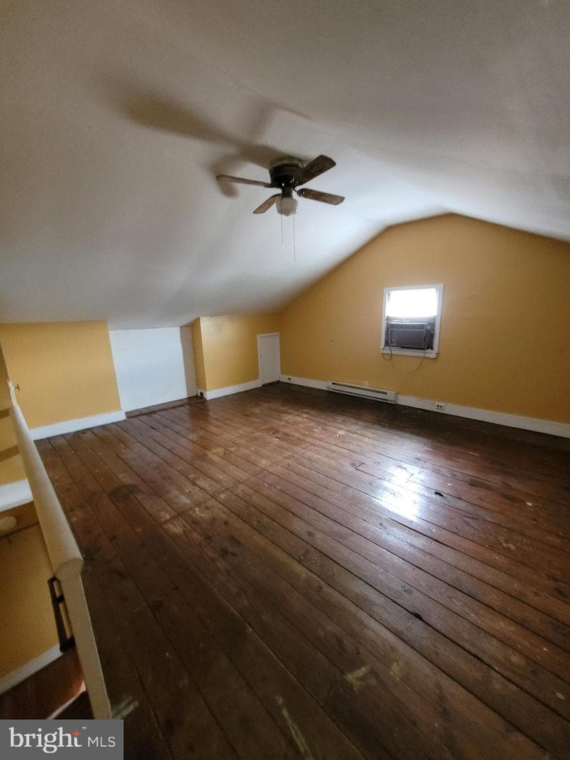4130 Rosemont Avenue photo 48