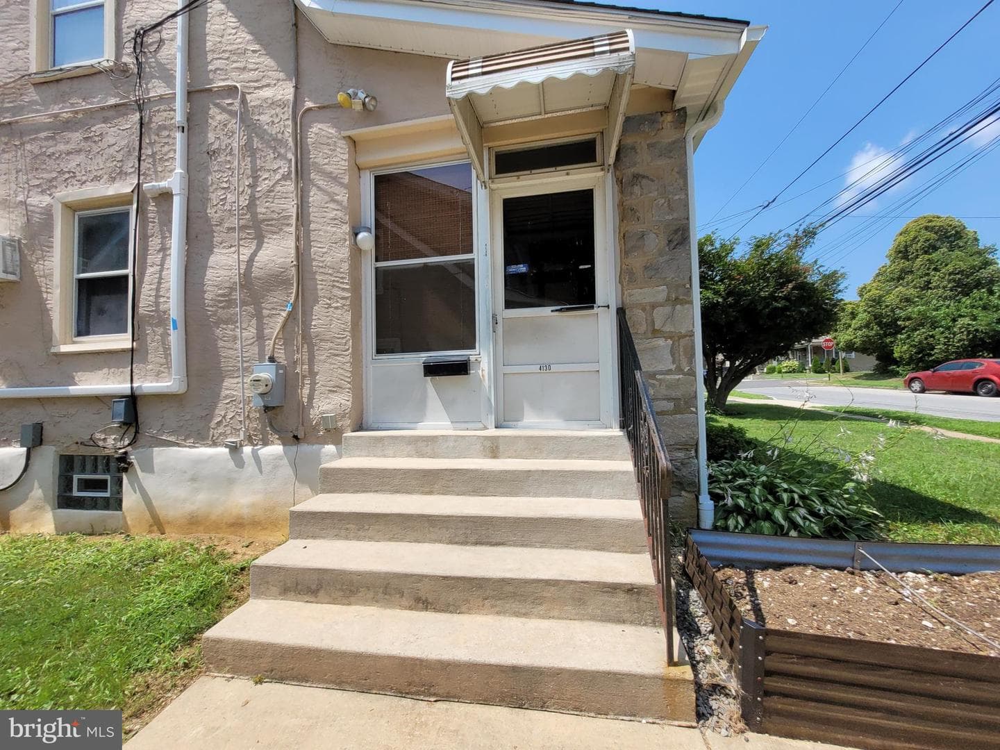 4130 Rosemont Avenue photo 5