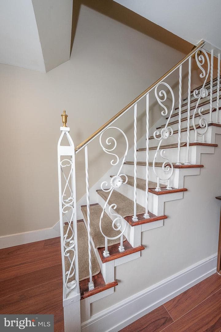 944 Fairfax Road photo 20