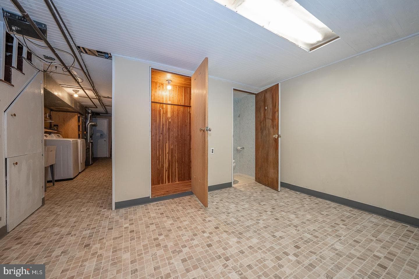 944 Fairfax Road photo 41