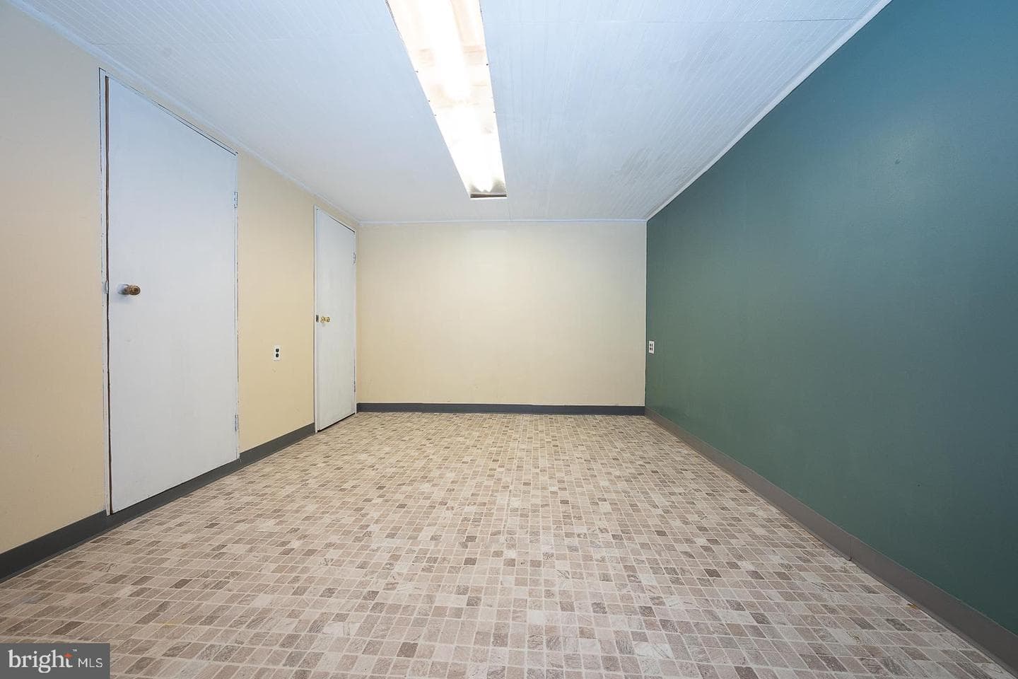 944 Fairfax Road photo 44