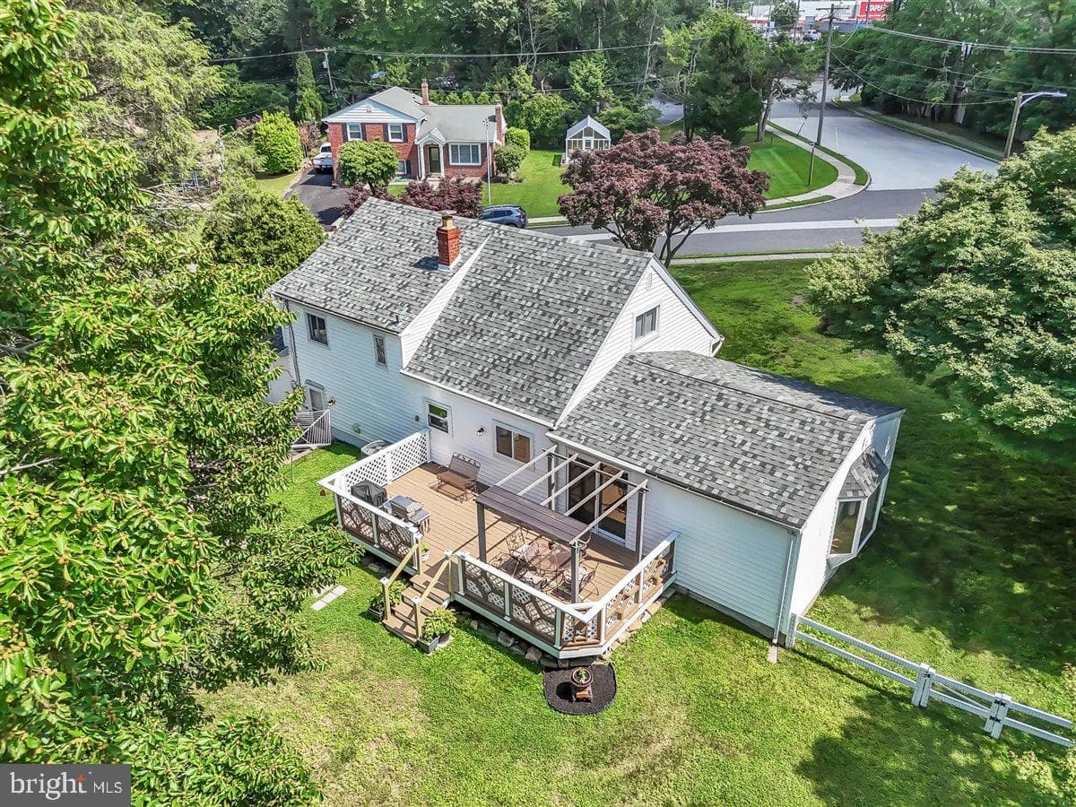 11 Stratford Drive photo 35