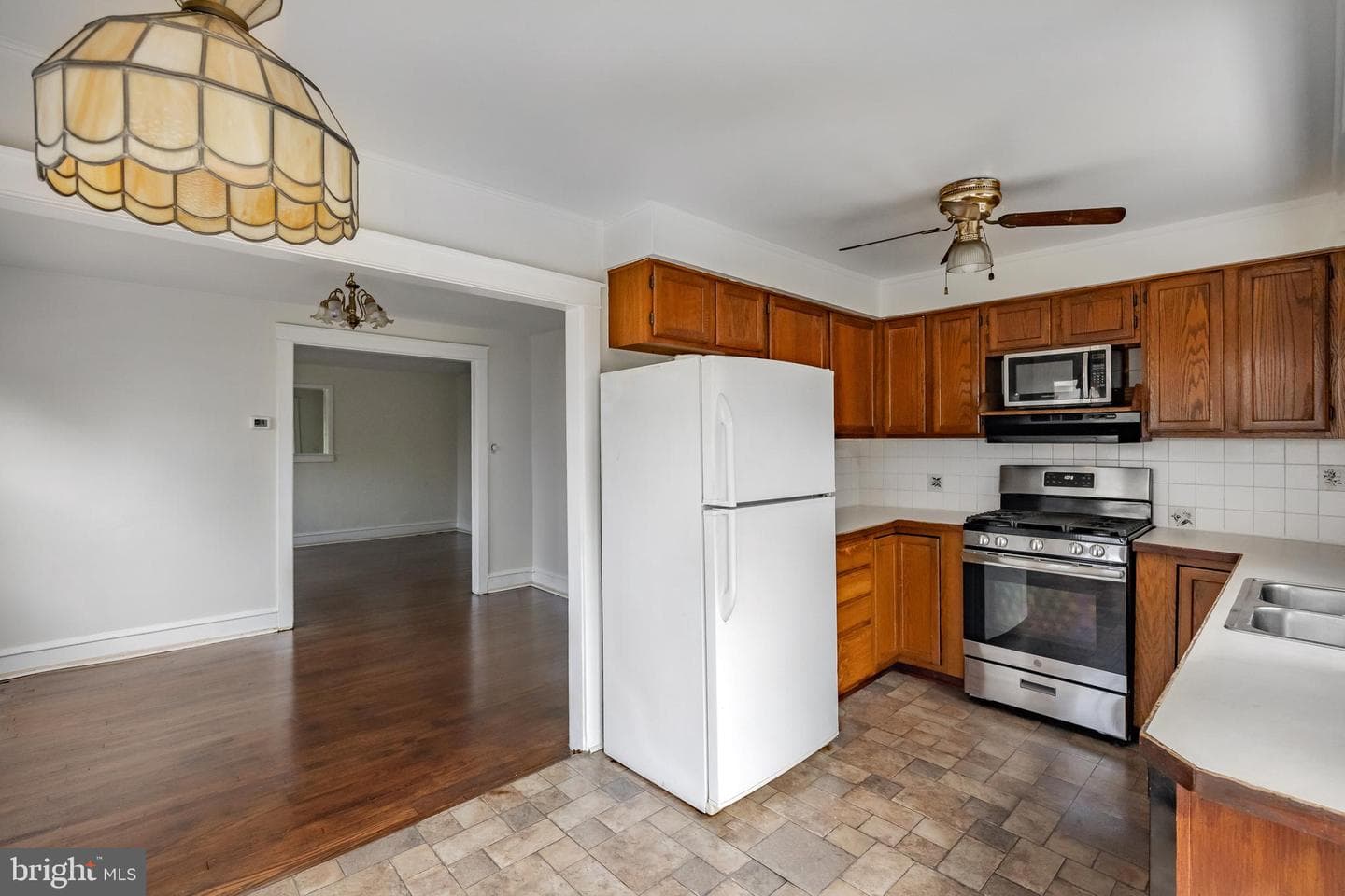 601 Georges Lane photo 18