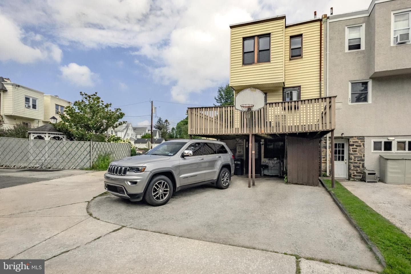 601 Georges Lane photo 34