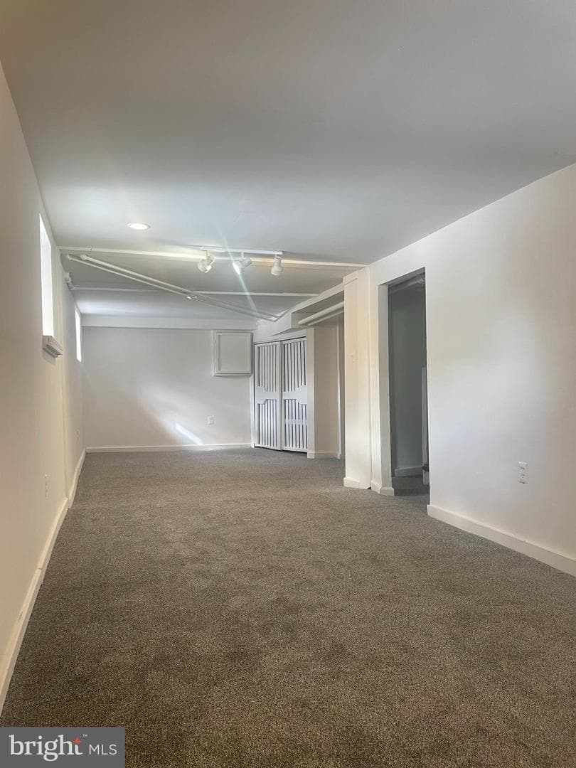 601 Georges Lane photo 38