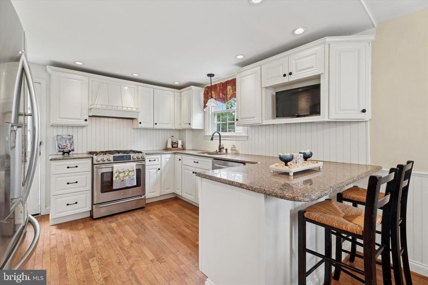 2530 Woodleigh Road photo 8