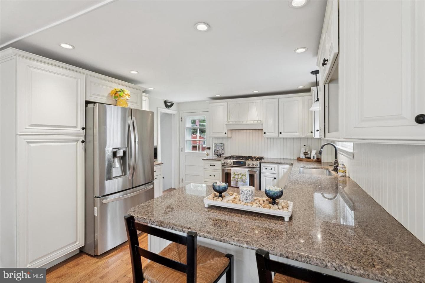 2530 Woodleigh Road photo 9