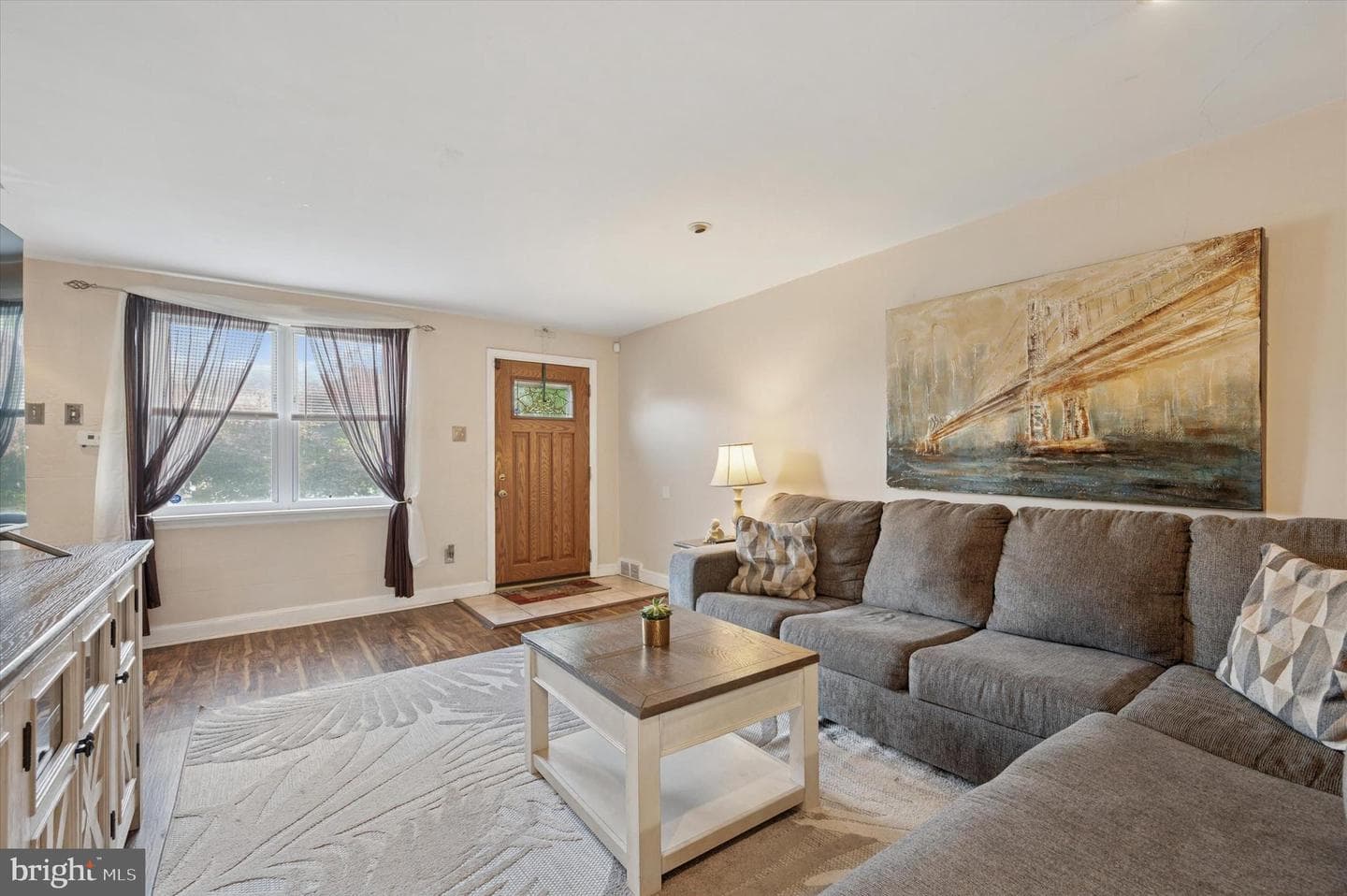 5238 Gramercy Drive photo 4