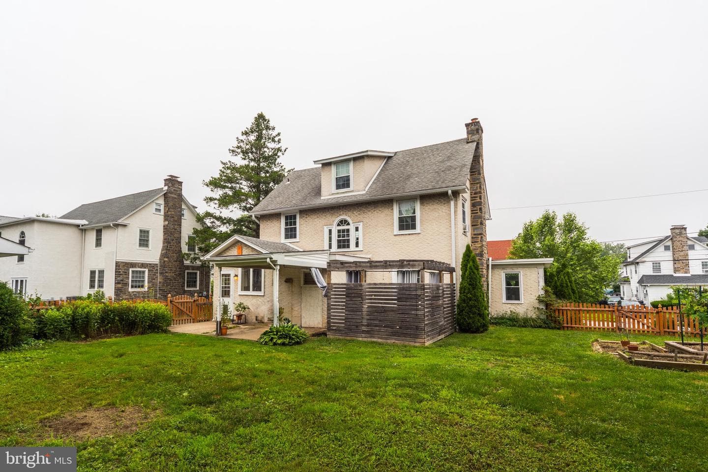 824 Lindale Avenue photo 39