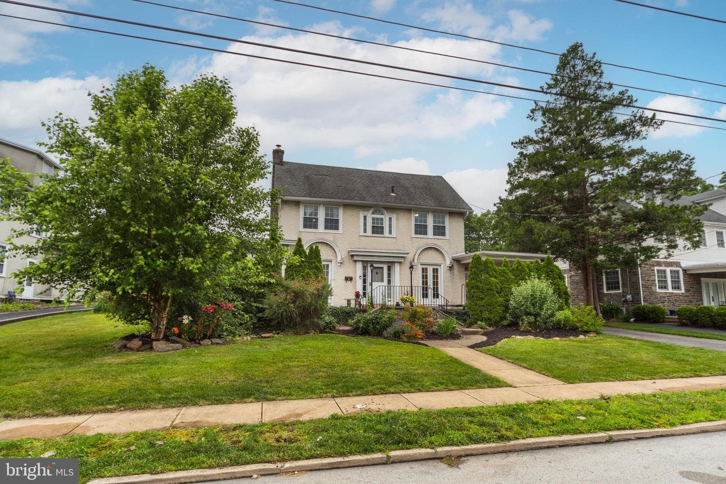 824 Lindale Avenue photo 4