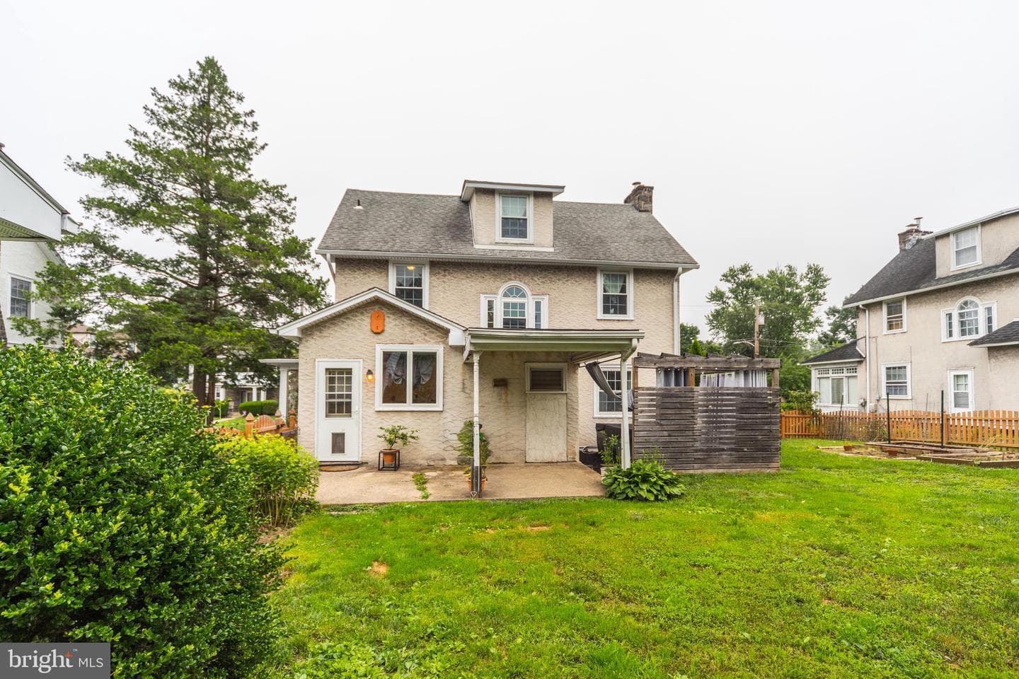 824 Lindale Avenue photo 40