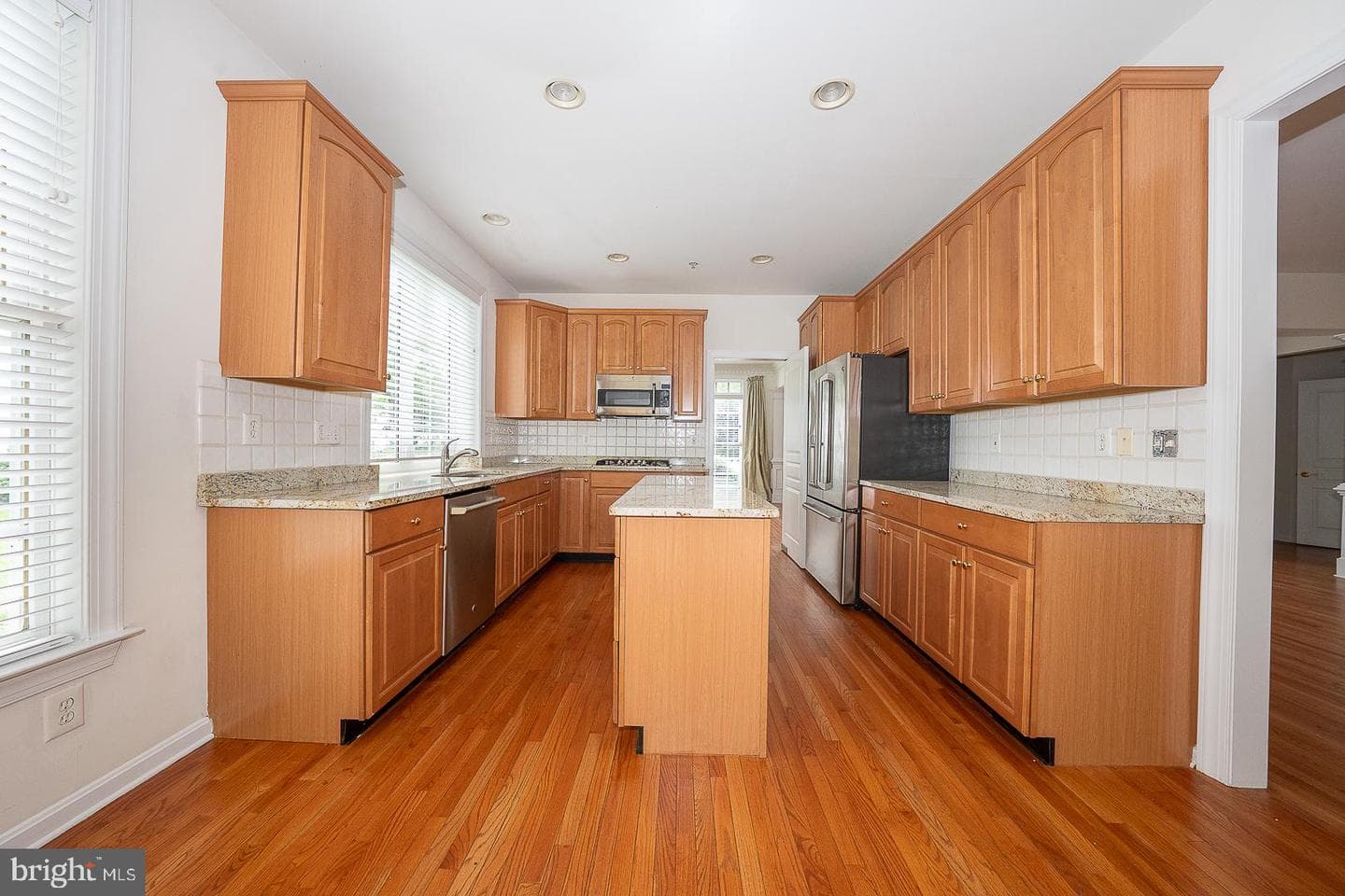 206 Excalibur Drive photo 10