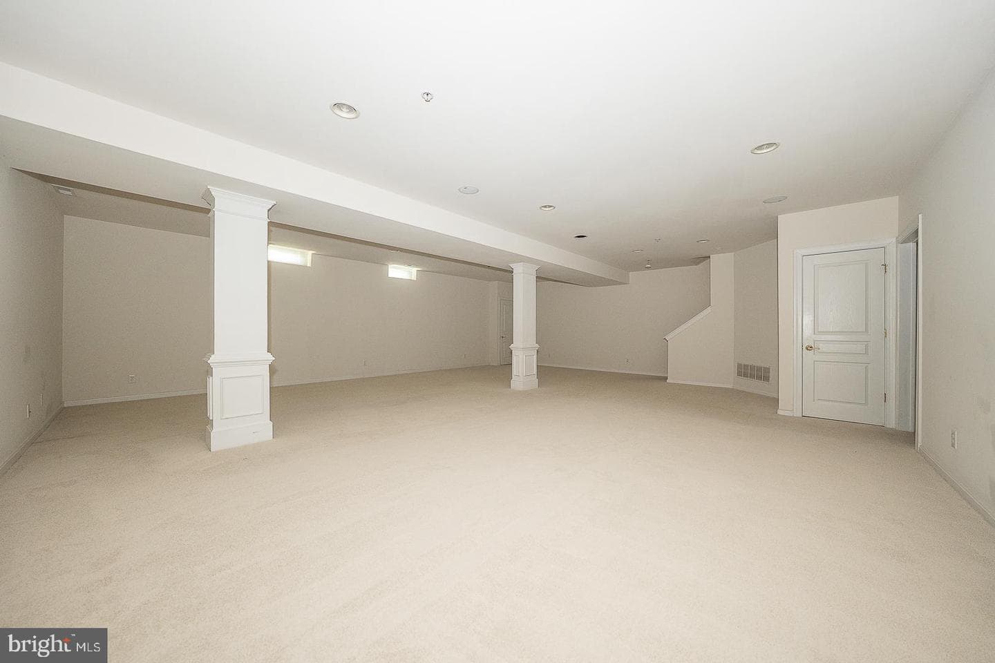 206 Excalibur Drive photo 30