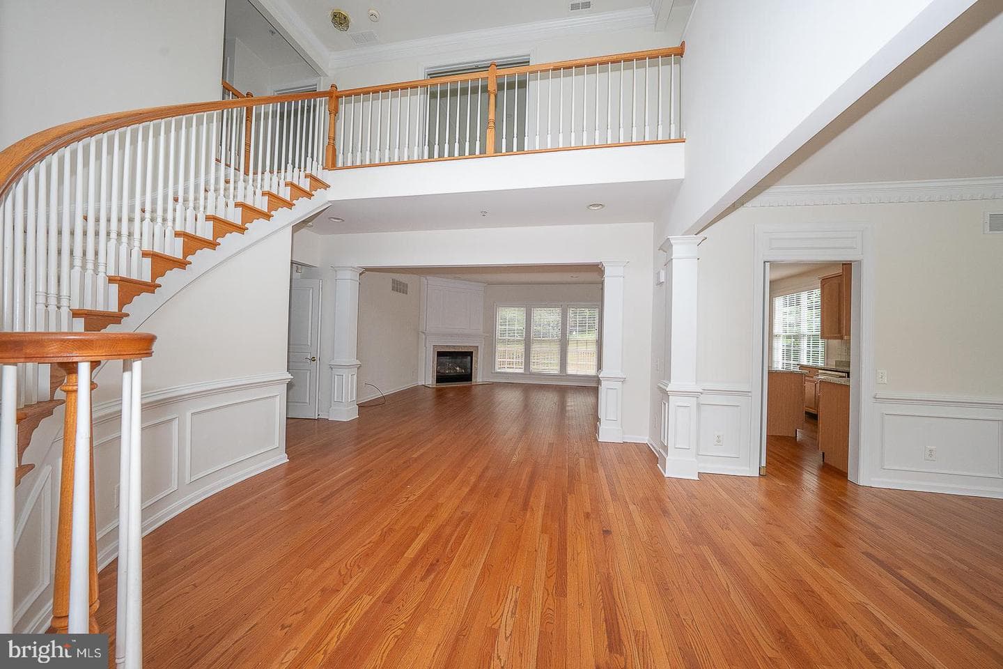 206 Excalibur Drive photo 4