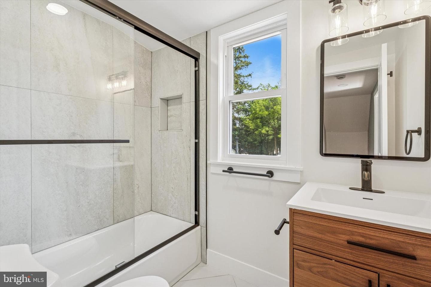 456 Colfax Road photo 16