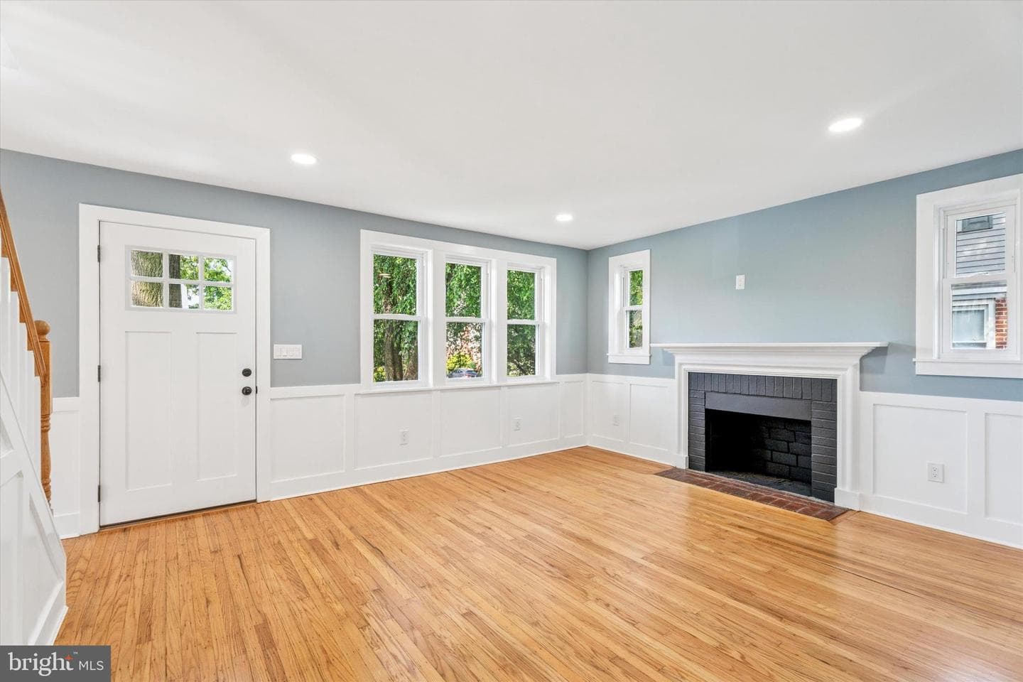 456 Colfax Road photo 2