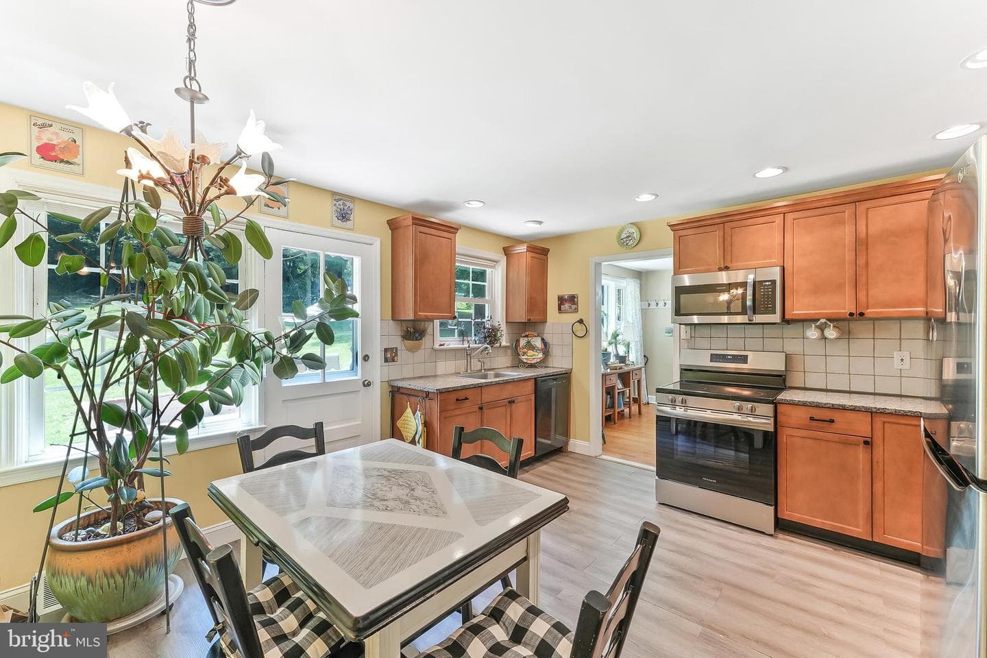 430 W Rose Tree Road photo 13