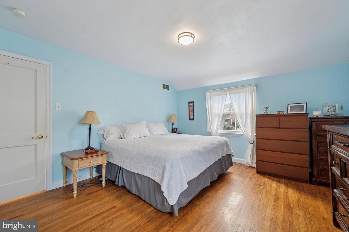 104 Scheivert Avenue photo 11