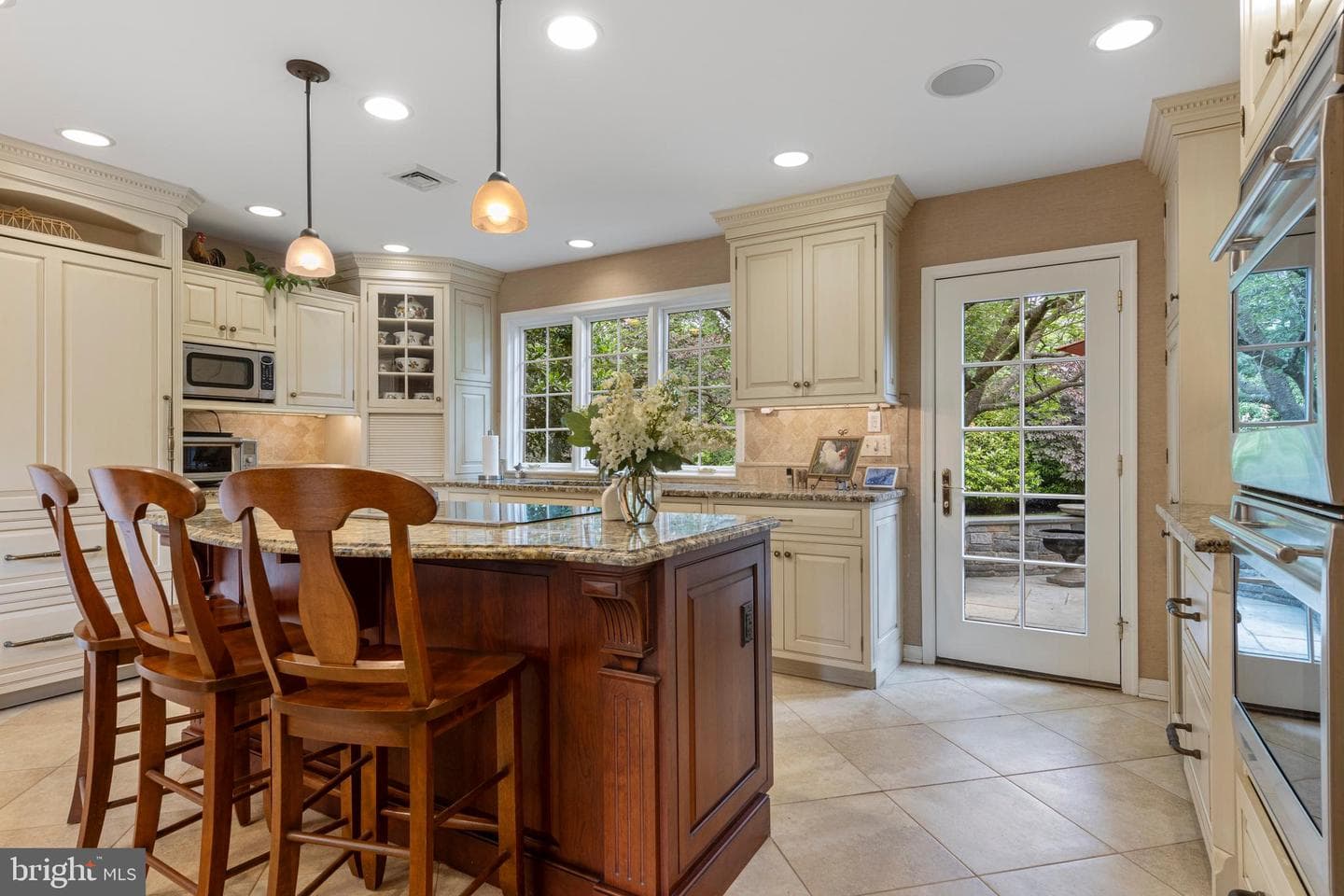 8 Shannon Circle photo 25