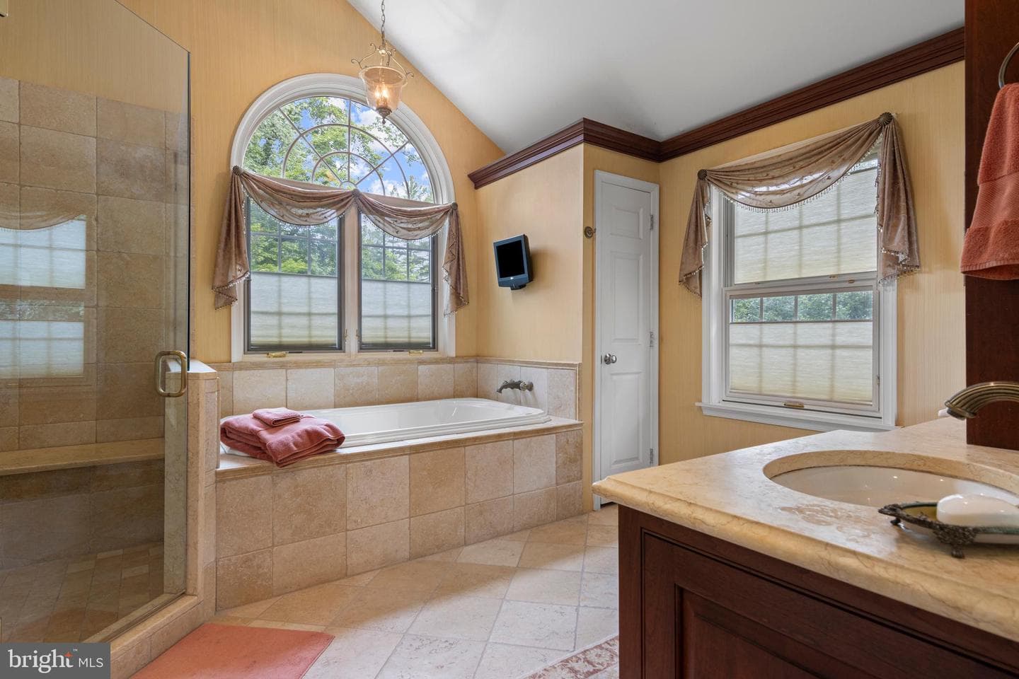 8 Shannon Circle photo 35